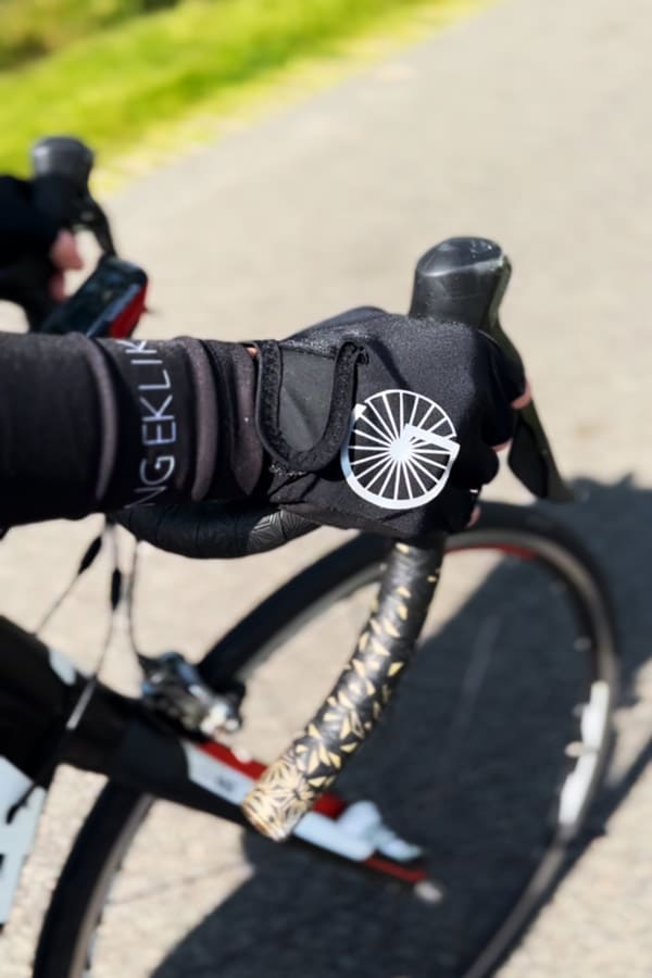 zwarte-fietshandschoenen-dames-klittenband